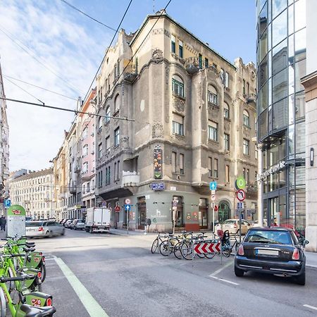 Very Central - Small Studio For Solo Traveller Budapest Ngoại thất bức ảnh
